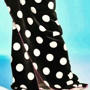 PINK VS Sherpa Blanket